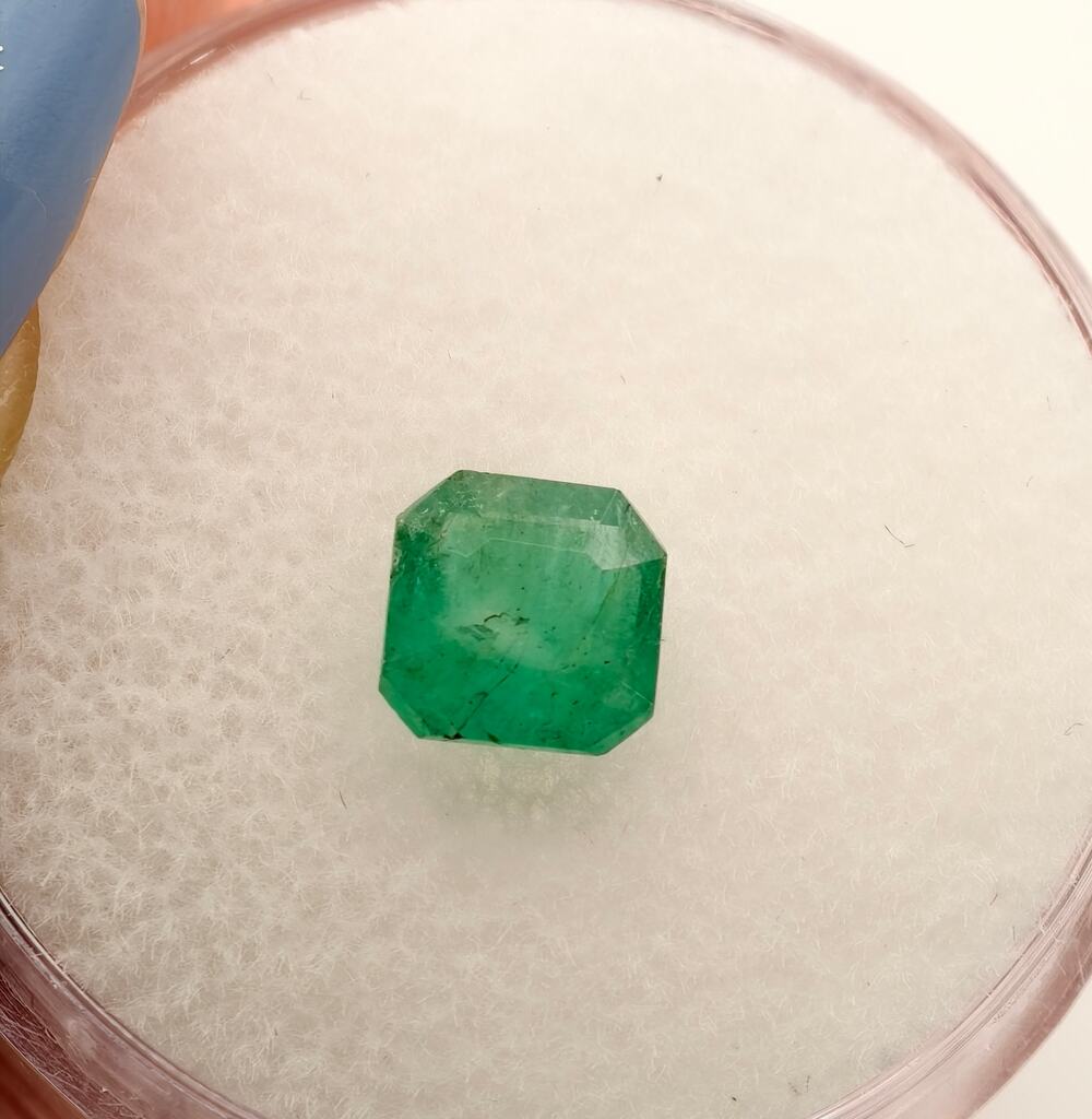 0.90ct Brazilian Emerald Faceted Square Cut Gemstone